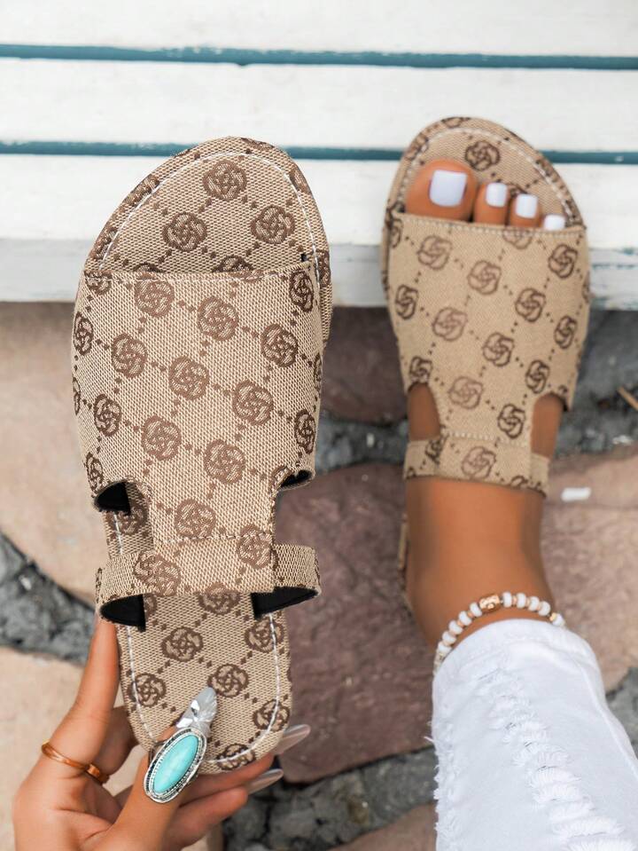 WOMEN SUMMER SANDALS